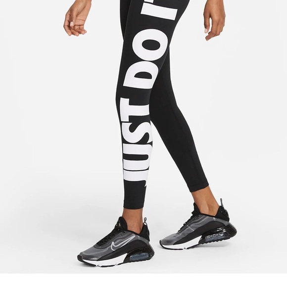 Womens Nike “just do it” outfit - Picture 2 of 8